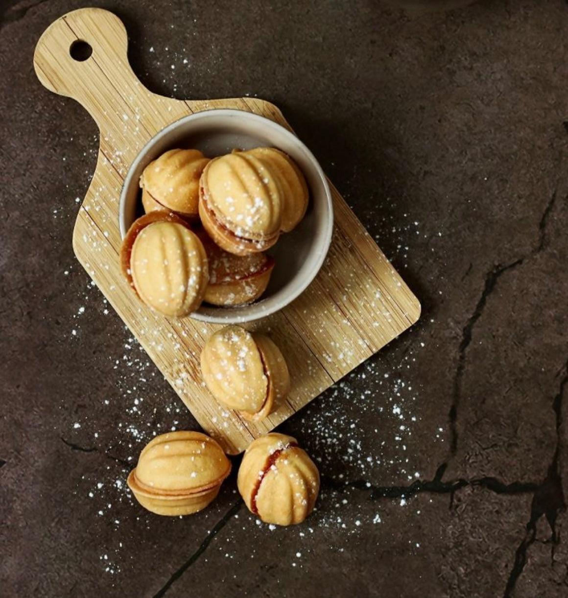 Riekstiņi ar iebiezināto pienu